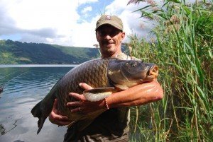 CC Moore domina il Lago di Nemi