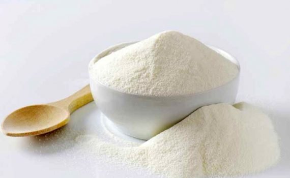 Latte in polvere nel mix